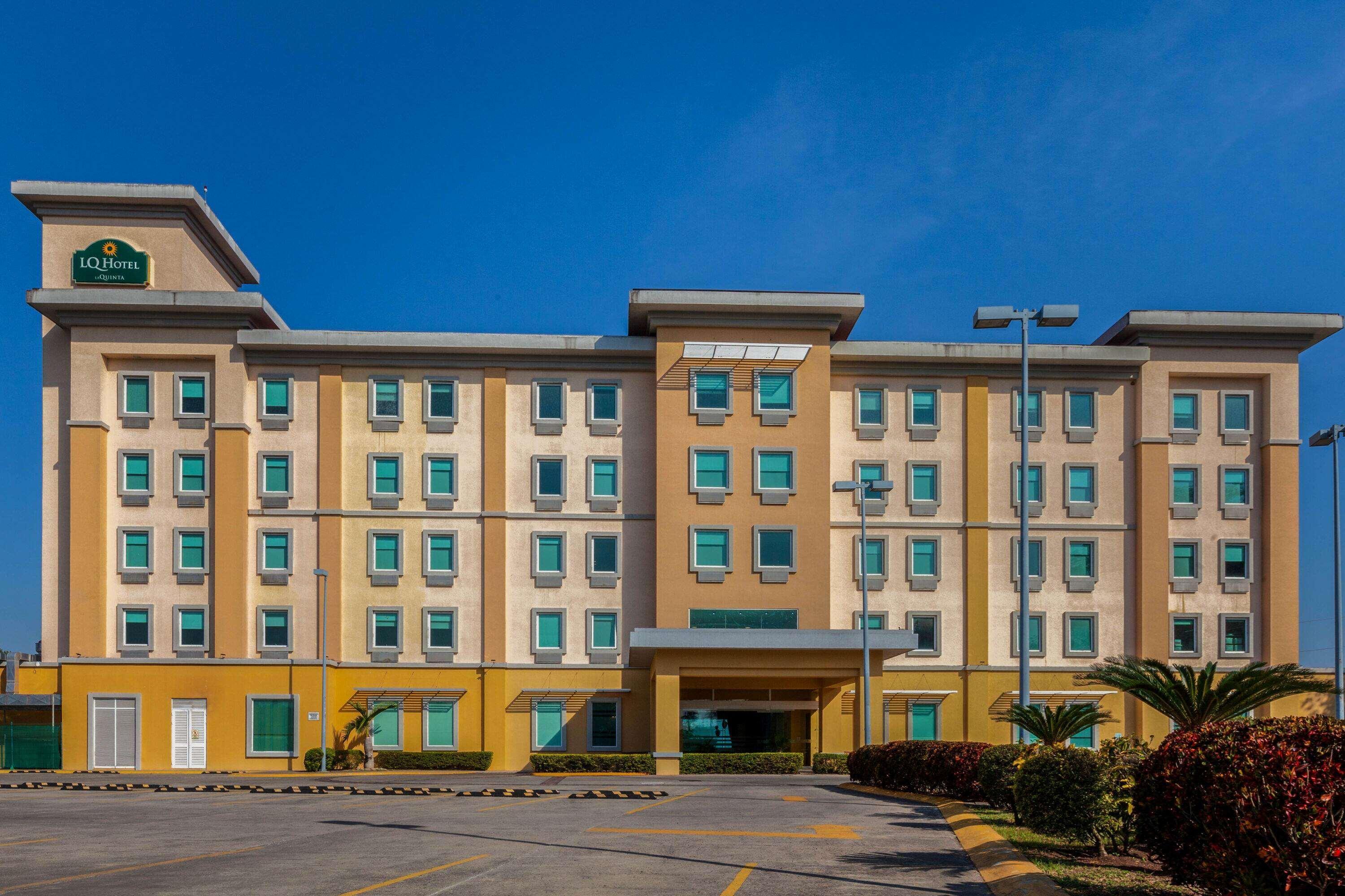 ลา ควินตา บาย วินด์แฮม โปซา ริกา Hotel Poza Rica ภายนอก รูปภาพ